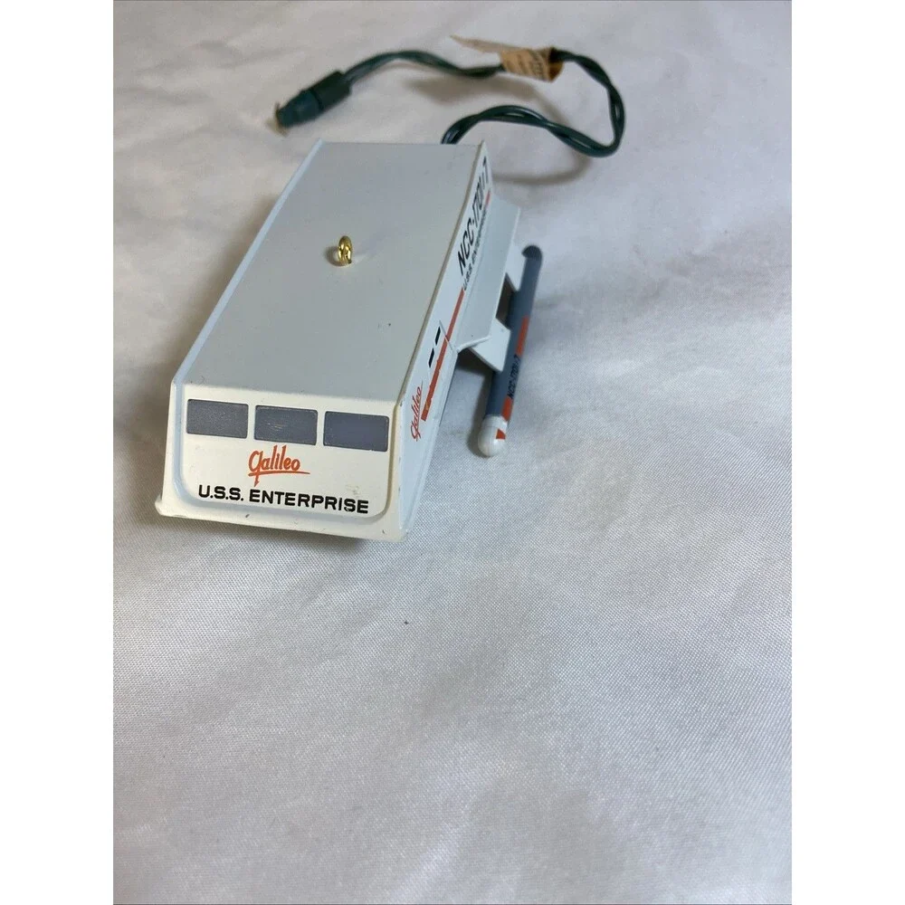 #8244 STAR TREK SHUTTLECRAFT GALILOE MR SPOCK 4 IN